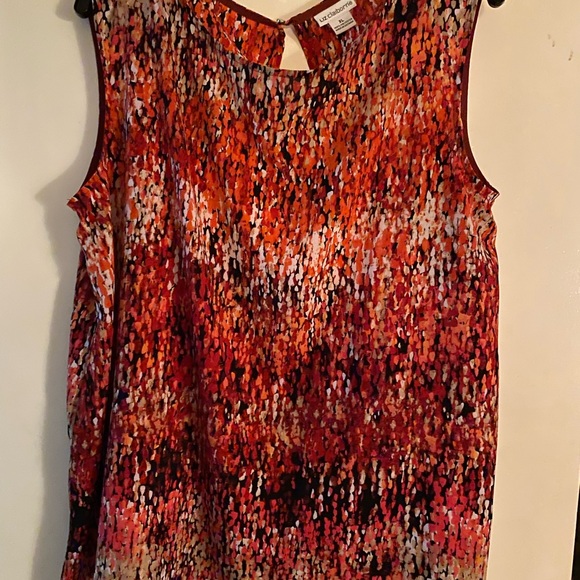 Liz Claiborne Tops - Ladies XL dressy tank with sewn in spaghetti strap camisole